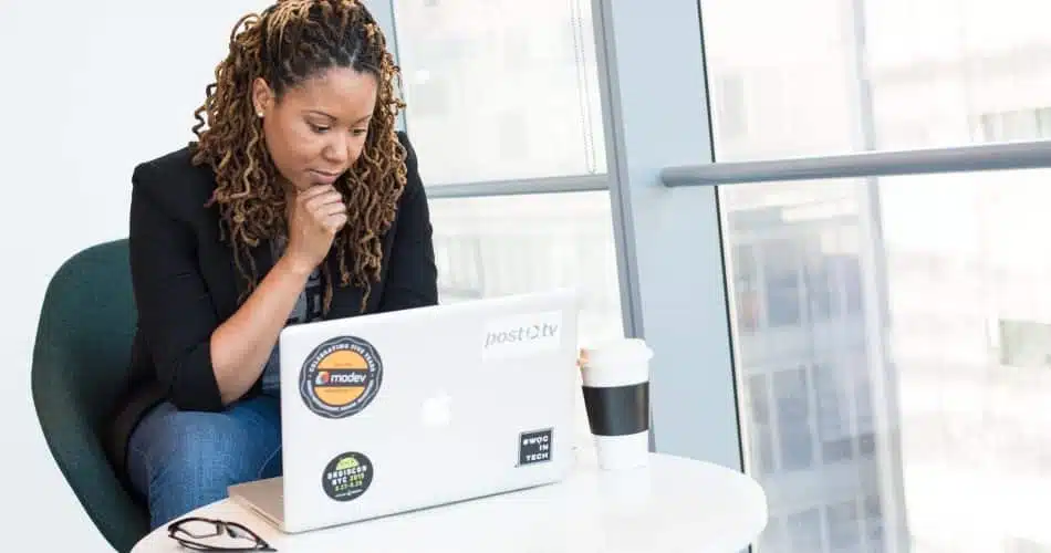 femme qui travail
